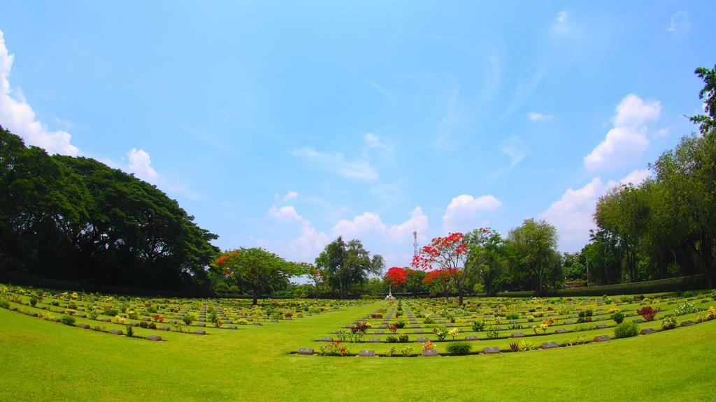 Baan2Rai Hotell Kanchanaburi City Exteriör bild
