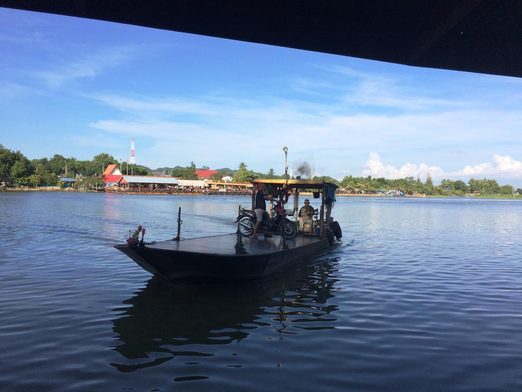 Baan2Rai Hotell Kanchanaburi City Exteriör bild