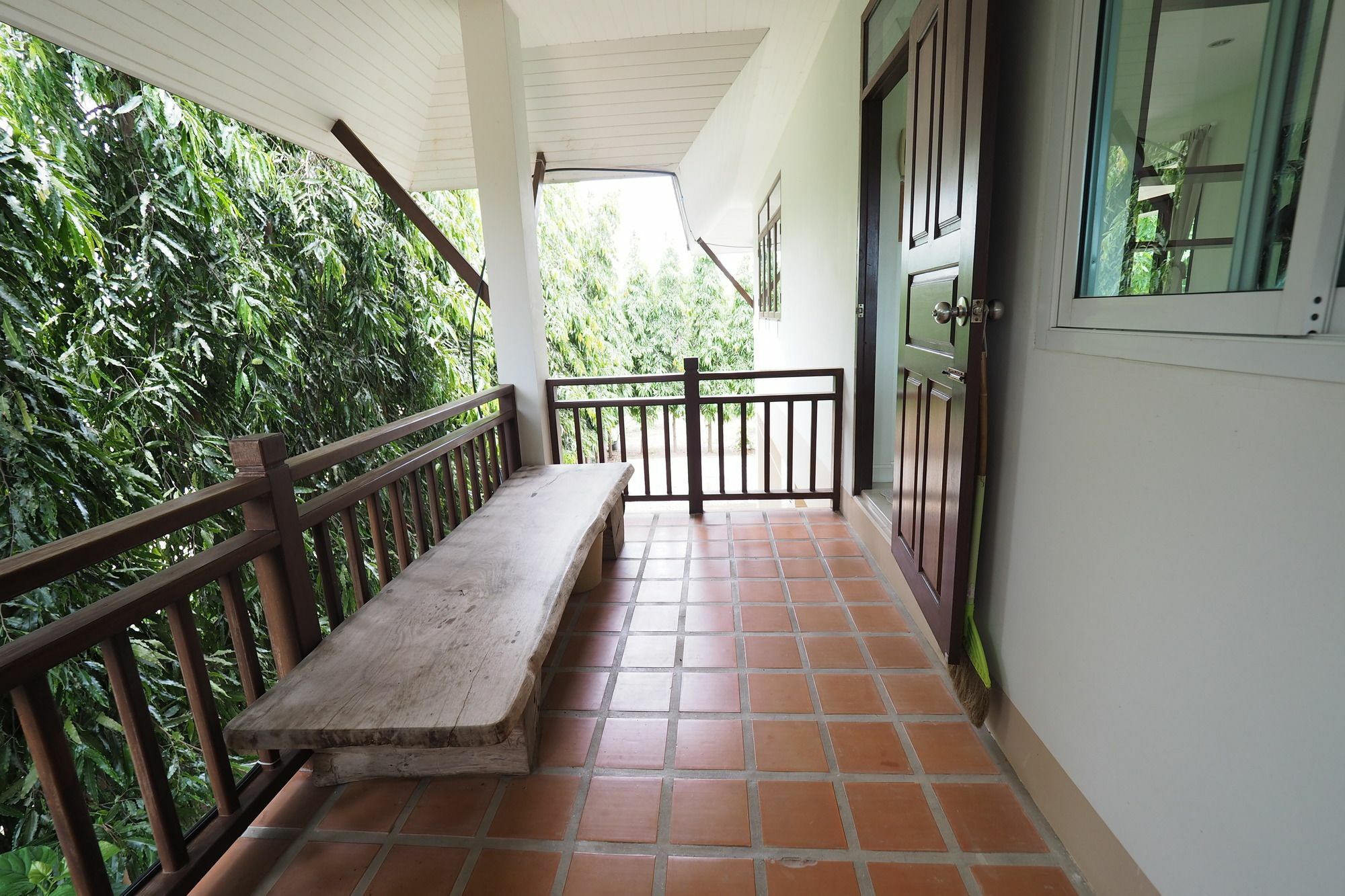Baan2Rai Hotell Kanchanaburi City Exteriör bild